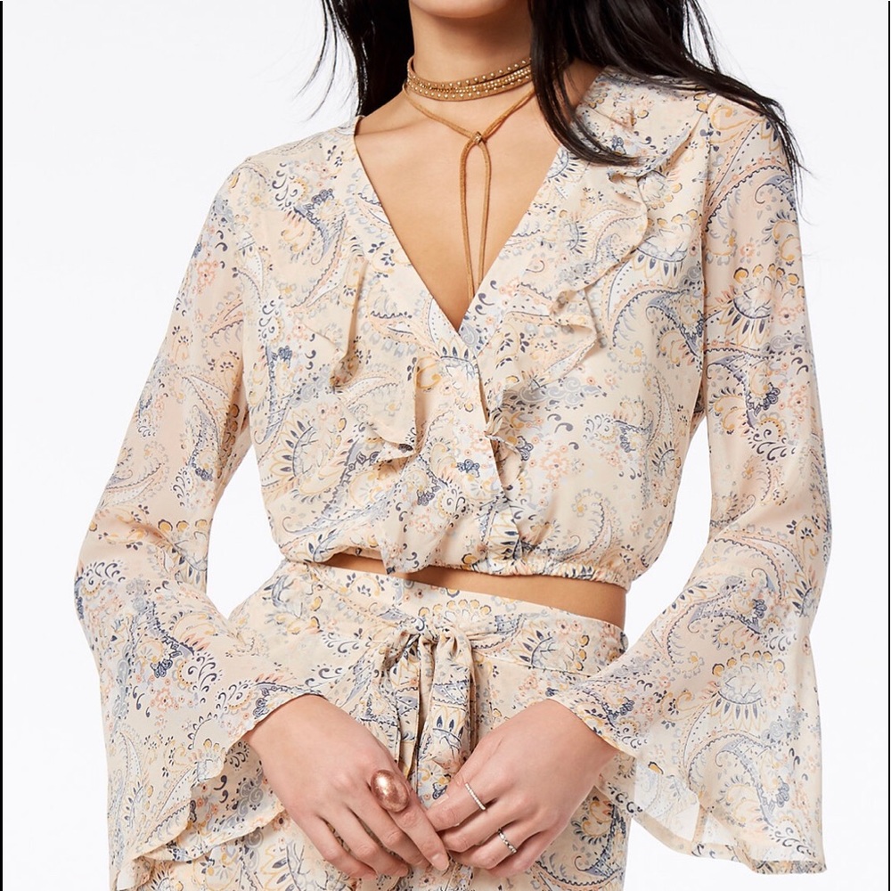 American Rag West Crop Top w/ long flowing sleeves at wrist